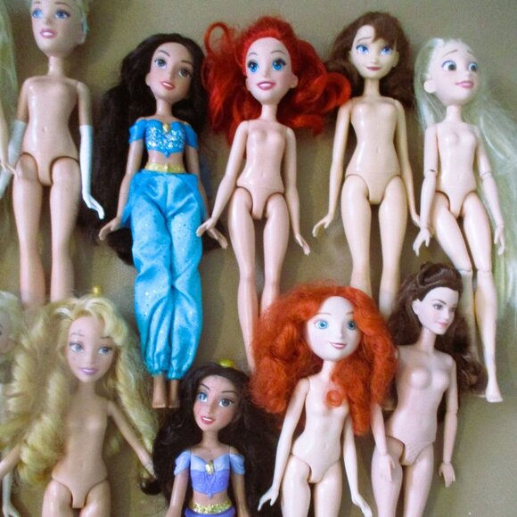 Lot Of 13 Disney Princess Dolls Various Characters & Styles Ariel Elsa Jasmine A - Picture 2 of 5